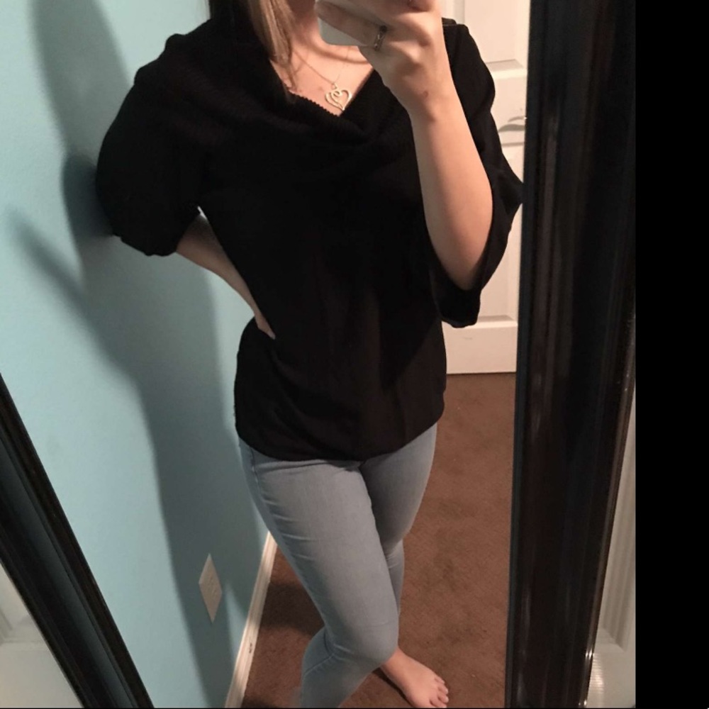 Sweater - Picture 4 of 4